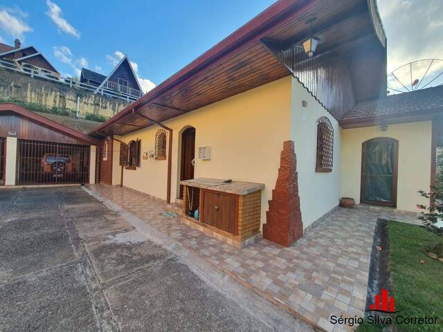 Casa para Venda em Campos do Jordão - 4