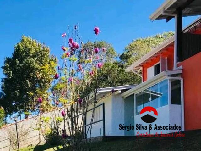 #4 - Casa para Venda em Campos do Jordão - SP