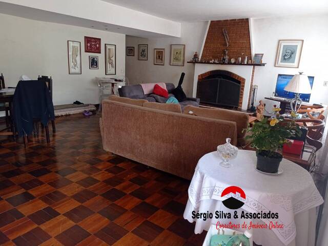 #232 - Casa para Venda em Campos do Jordão - SP