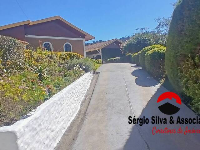 Casa para Venda em Campos do Jordão - 3